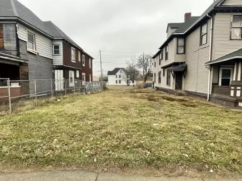 1206 E Washington St, Indianapolis, IN 46202