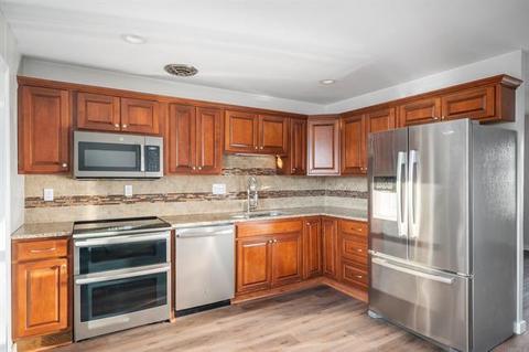 826 Highlander Dr, Plainfield, IN 46168 photo 5