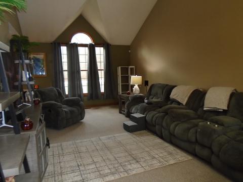 1950 N 650 E, Columbus, IN 47203 photo 2