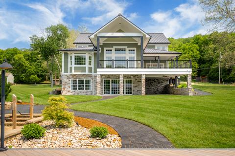 11871 W Grandview Dr, Columbus, IN 47201