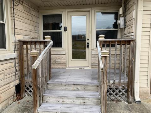 4650 E Base Rd, Columbus, IN 47201 photo 4