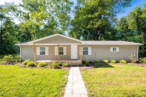 1001 Ginger Pl, North Vernon, IN 47265