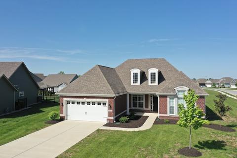 4136 Hunt Club Pkwy, Bargersville, IN 46106