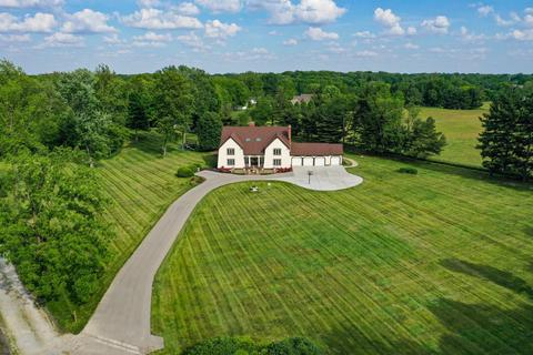 9741 Ditch Rd, Carmel, IN 46032 | 46 Photos | MLS #21902526 - Movoto