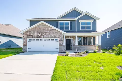 5811 Flat Hill Dr, Indianapolis, IN 46239