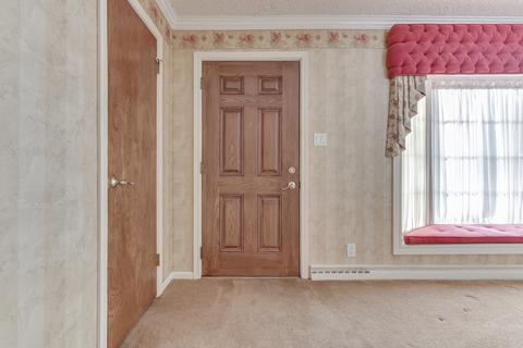 2450 E 99th St, Indianapolis, IN 46280 photo 13