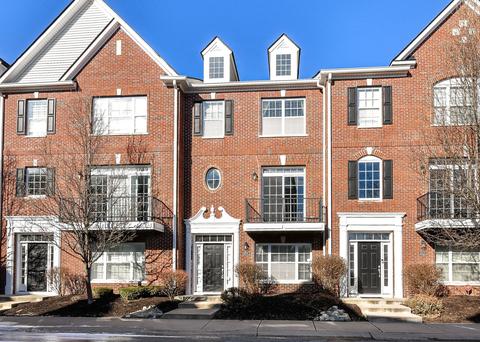 8231 Jo Ellen Dr, Fishers, IN 46038