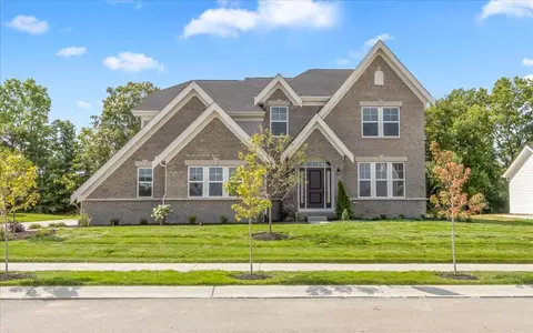 12255 Tidecrest Dr, Fishers, IN 46037