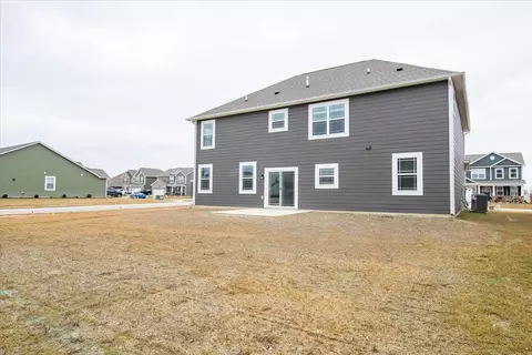 Exterior - 161 Waterford Ct, Pendleton, IN 46064 photo 6 of 9