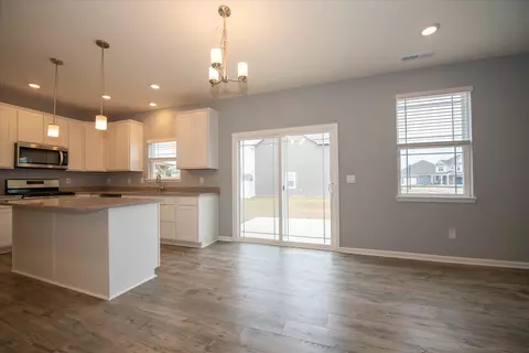 Kitchen - 161 Waterford Ct, Pendleton, IN 46064 photo 1 of 7