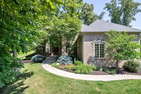 9310 Sandbury Rd, Indianapolis, IN 46256