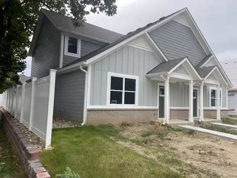 869 E Harrison St, Martinsville, IN 46151