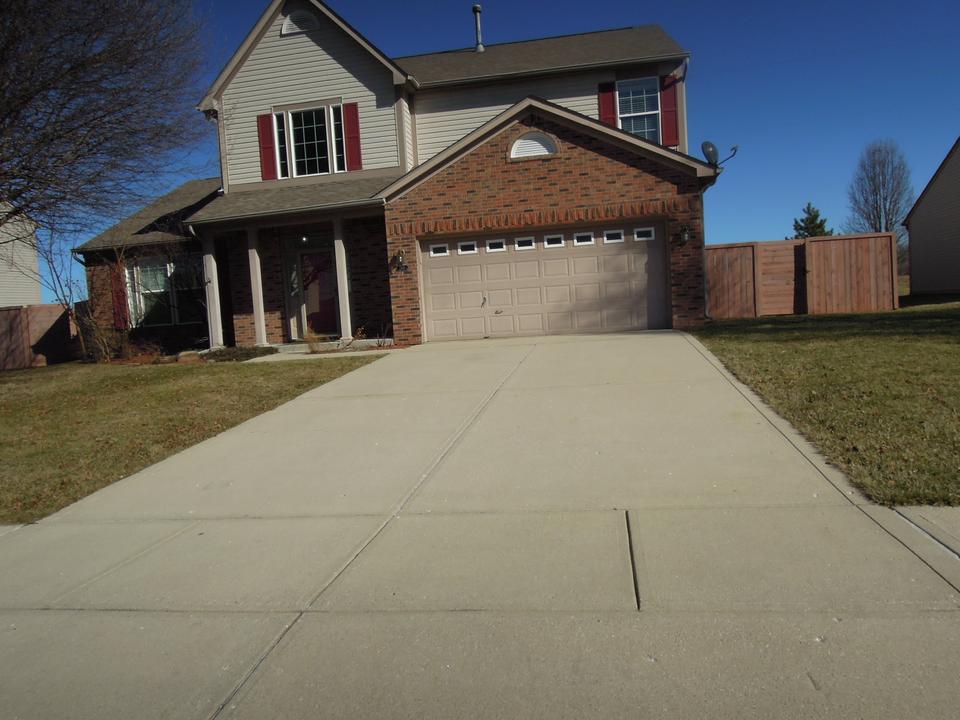  264 Pineview, Mooresville, IN 46158 photo 2