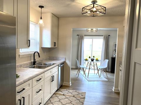 2292 Middle View Dr, Columbus, IN 47201 photo 22