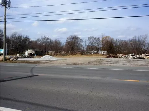7586 W State Road 28, Elwood, IN 46036