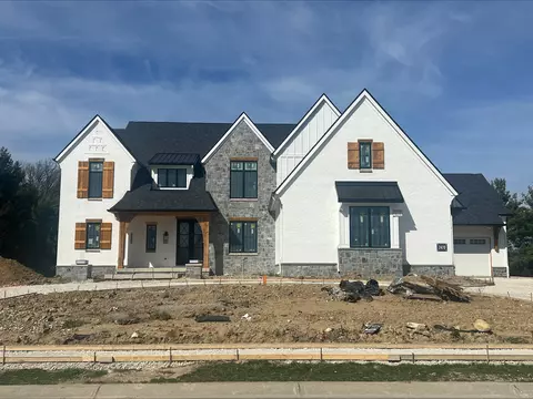 2470 Londonberry Blvd, Carmel, IN 46032