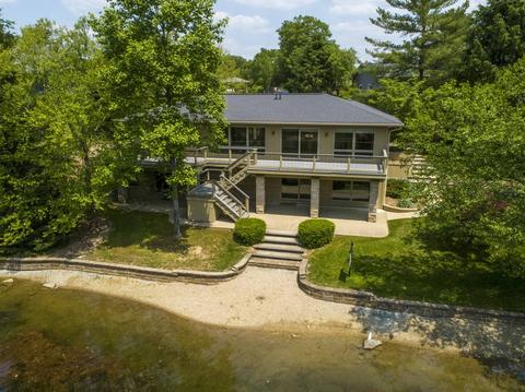 9655 W Marshall Dr, Columbus, IN 47201