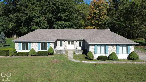 2022 Burning Tree Ln, Carmel, IN 46032