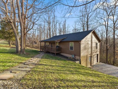 266 E Lakeview Dr, Nineveh, IN 46164