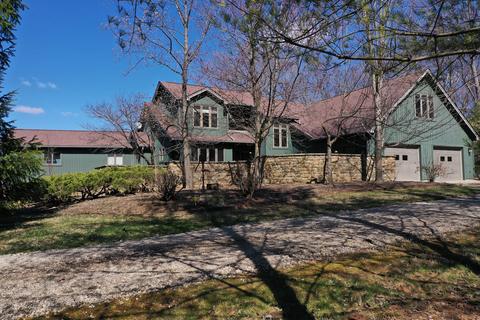 3657 Crooked Creek Rd, Nashville, IN 47448