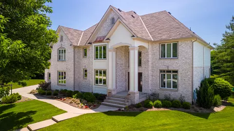 5963 Kirkendall Ct, Carmel, IN 46033