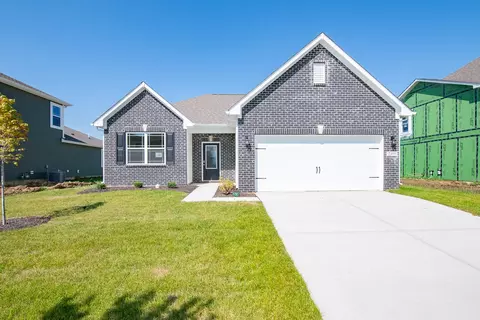 2355 Larkspur Ln, Shelbyville, IN 46176