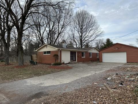 1830 Fox Hill Dr, Indianapolis, IN 46228