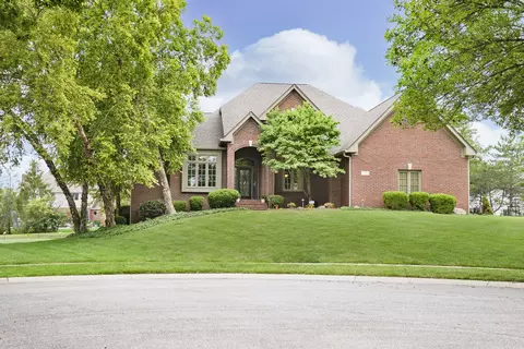 3711 Eagle Crest Ct, Greenwood, IN 46143
