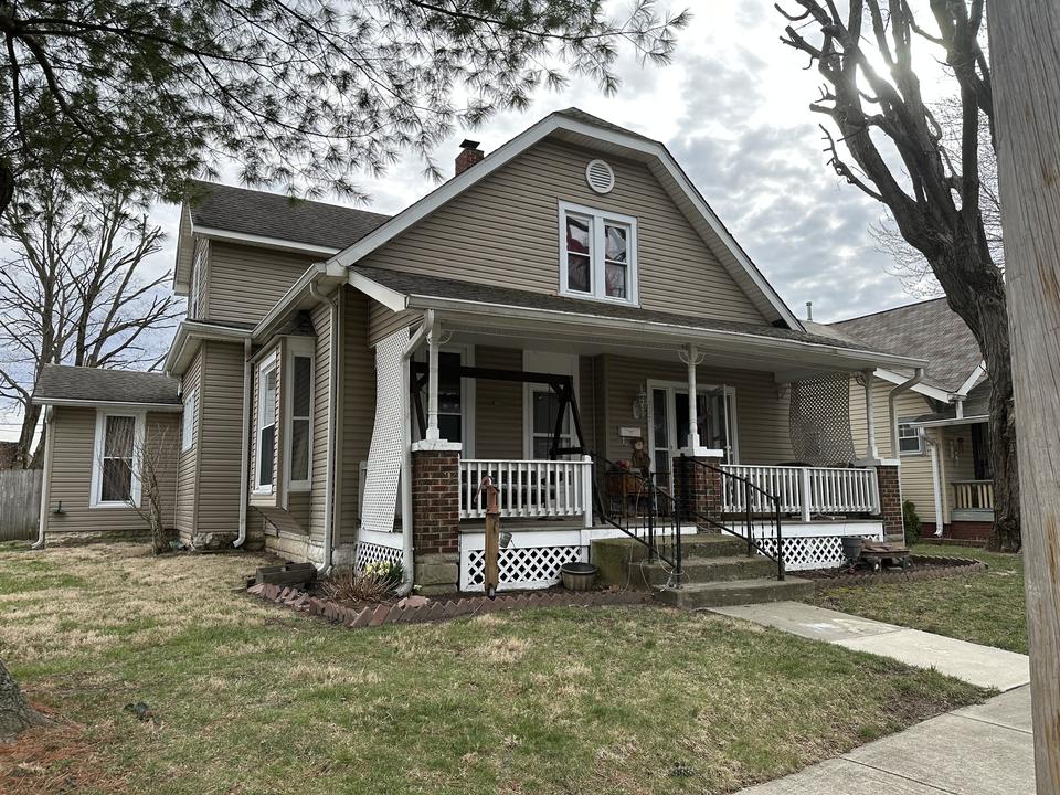 337 W Pearl St, Greenwood, IN 46142 4 Photos MLS 21909980 Movoto