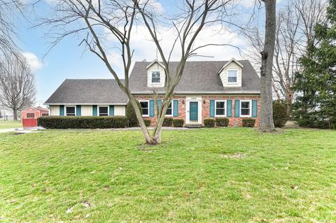 9280 Forest Dr, Elwood, IN 46036