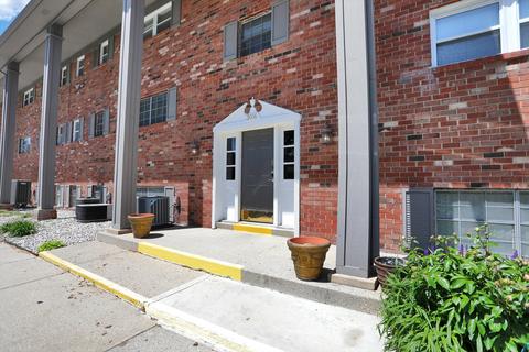 3016 Lake Shore Dr #F, Indianapolis, IN 46205