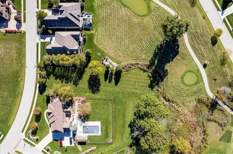 11294 Golden Bear Way, Noblesville, IN 46060