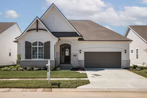 15560 Woodford Dr, Westfield, IN 46074