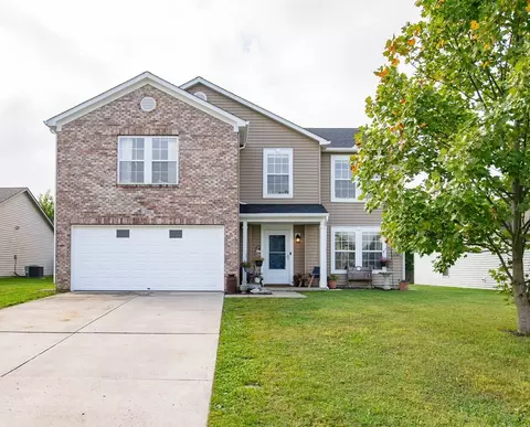 2001 Brookside Ct, Greenfield, IN 46140