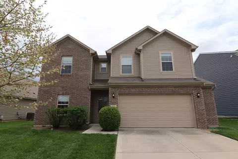 865 Rosewood Dr, Greenwood, IN 46143
