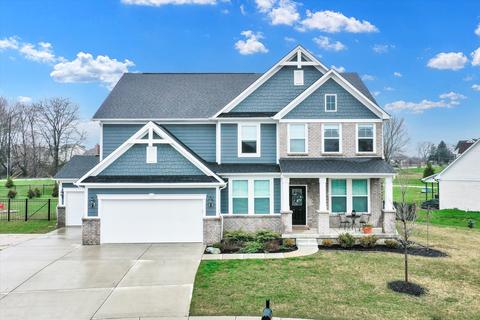 8452 Rockwood Ln, Indianapolis, IN 46259