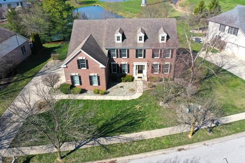 744 Silverleaf Dr, Greenwood, IN 46143