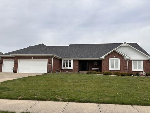 4626 Fox Moor Pl, Greenwood, IN 46143