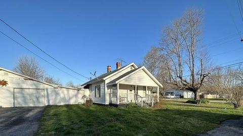 390 Mann Ave, Austin, IN 47102 photo 1