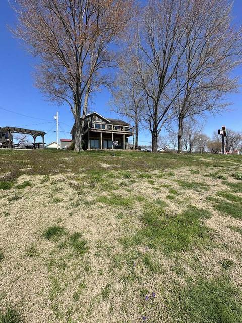 210 River Rd, Charlestown, IN 47111