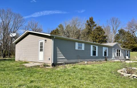 15675 E County Road 500 N, Hope, IN 47246