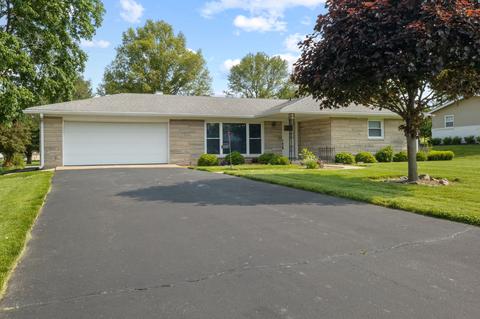 5 Edgelea Dr, Greencastle, IN 46135