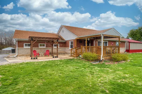 25 Michael Dr, Plainfield, IN 46168