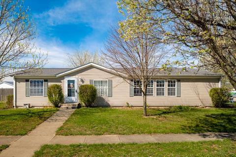 3324 Spring Valley Dr, Columbus, IN 47203