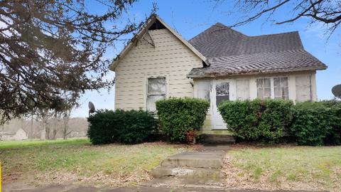 801 E Beech St, Sullivan, IN 47882 photo 4