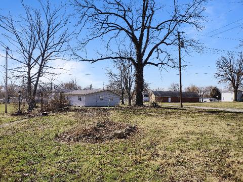 801 E Beech St, Sullivan, IN 47882 photo 2