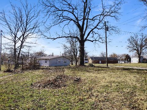 801 E Beech St, Sullivan, IN 47882