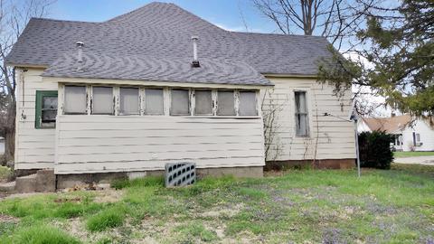 801 E Beech St, Sullivan, IN 47882 photo 6