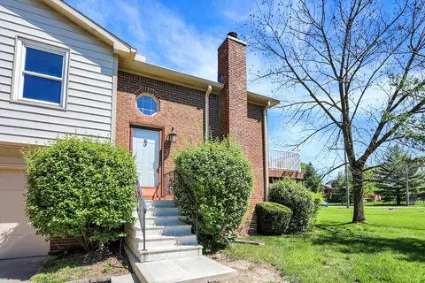 9281 Doubloon Rd, Indianapolis, IN 46268