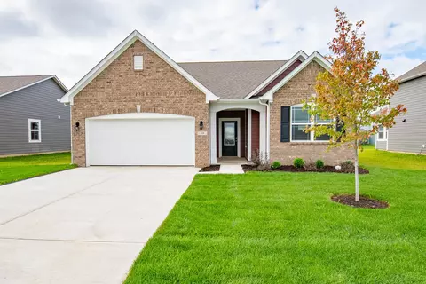 319 Carrick Glen Blvd, Pendleton, IN 46064